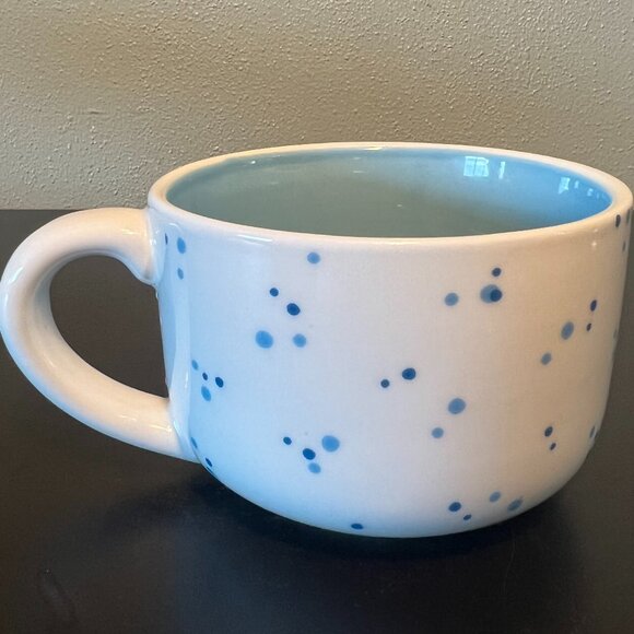 Pair of Surprise Wide-Mouth Ceramic Mugs w/ 3-D Peek-a-Boo Snail & Blue Whale - Picture 4 of 11
